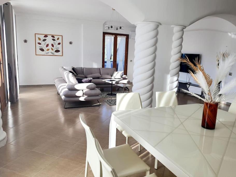 Magnolia Luxury Penthouse Apartamento Berati Exterior foto