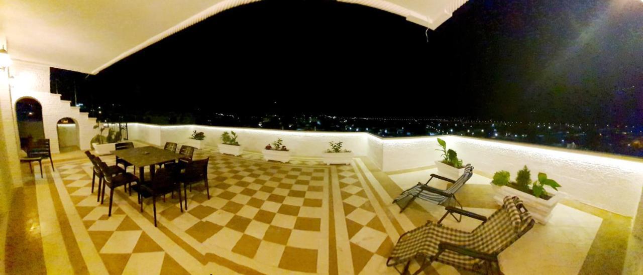 Magnolia Luxury Penthouse Apartamento Berati Exterior foto